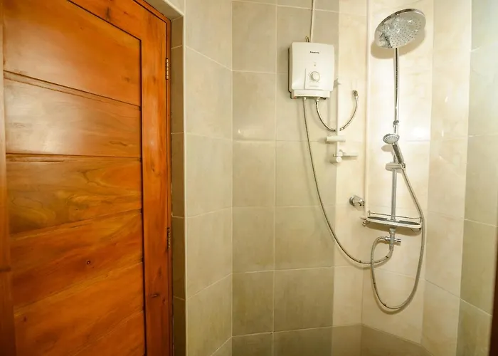 Voda Krasna & Restaurant 3*